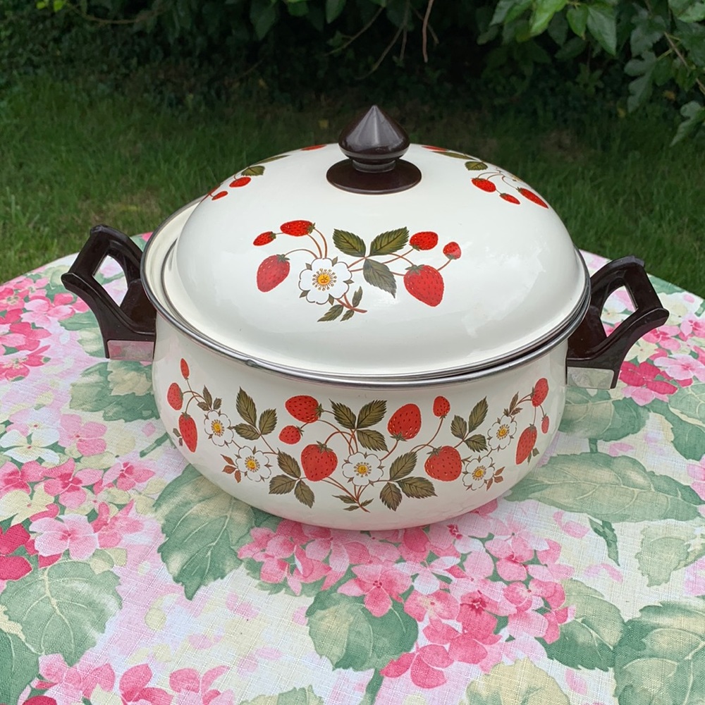 Vintage Sheffield Strawberries and Cream Enamel Lidded Pot